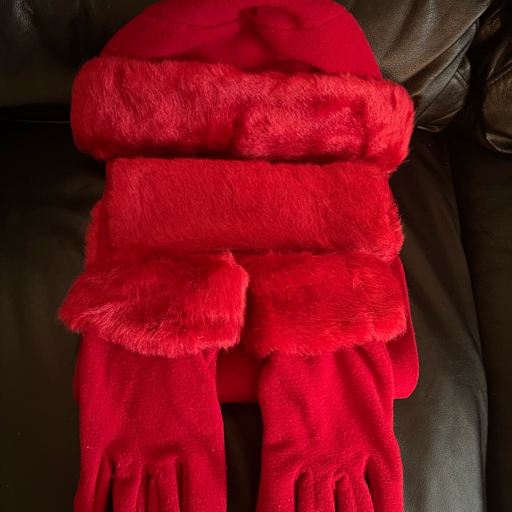 Never been worn red snarf, hat & gloves set